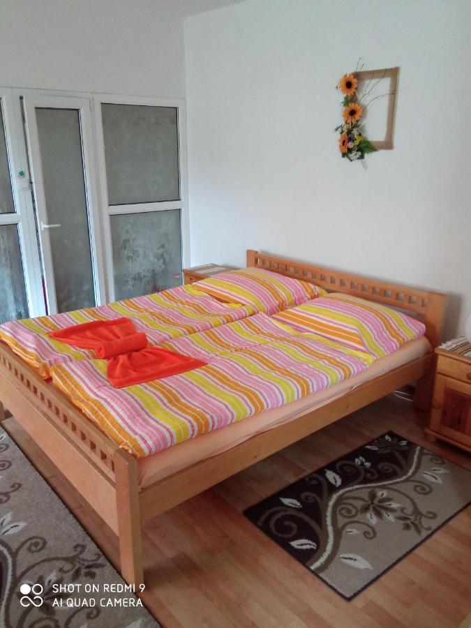 Agro Privat Hotel Hrabusice Exterior photo