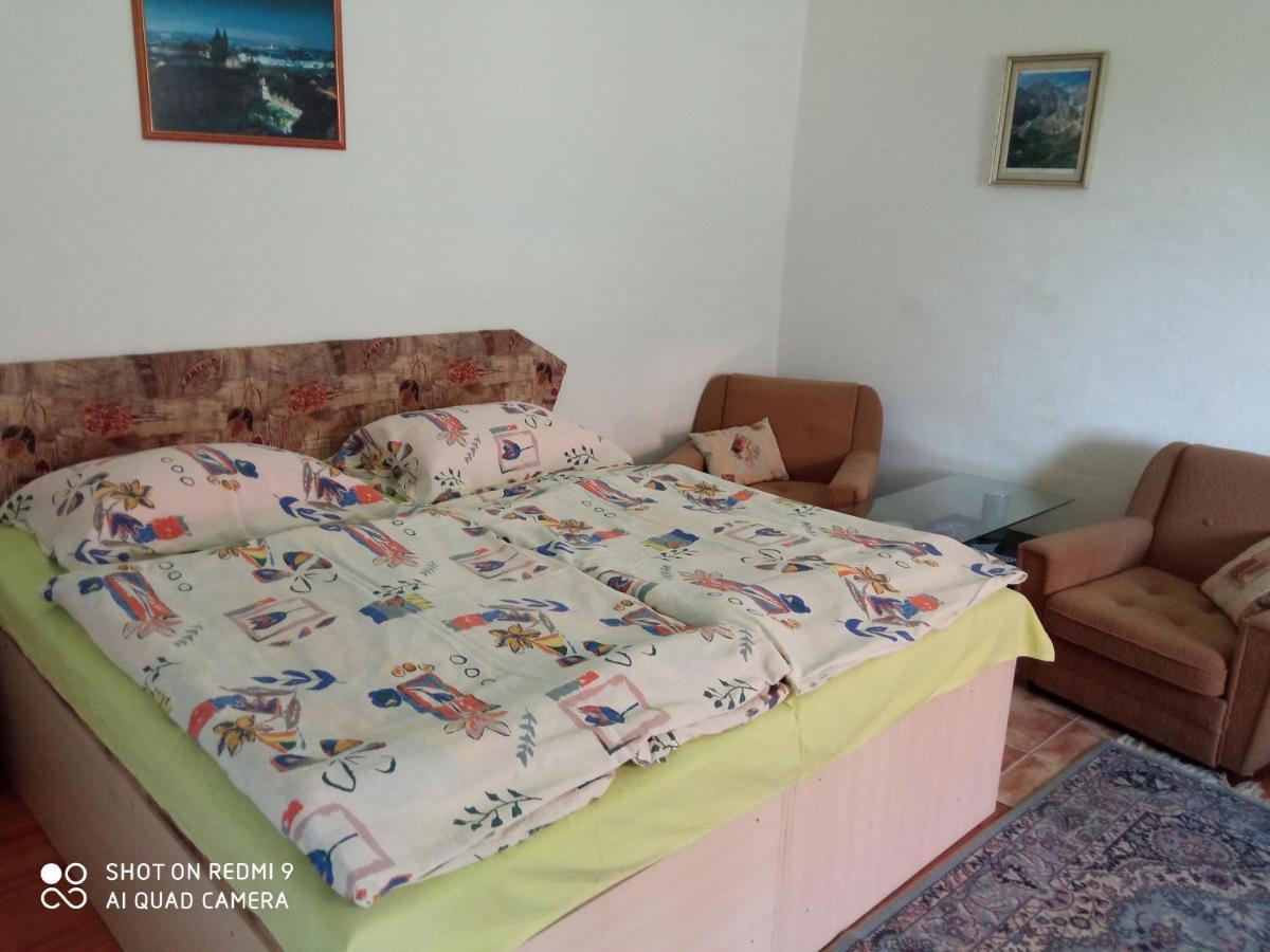 Agro Privat Hotel Hrabusice Exterior photo